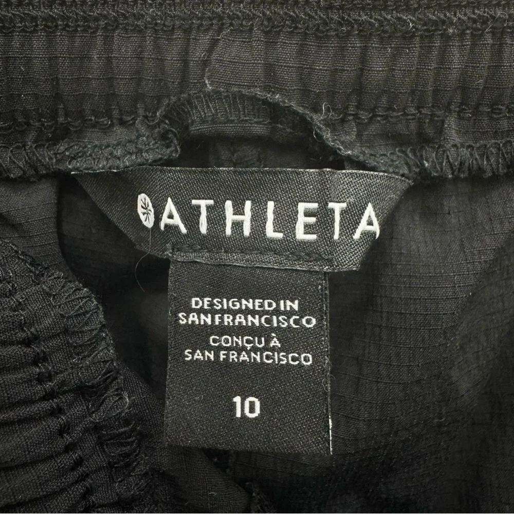 Athleta Trekkie High Rise Parachute Pants black like new Sz 10 lightweight